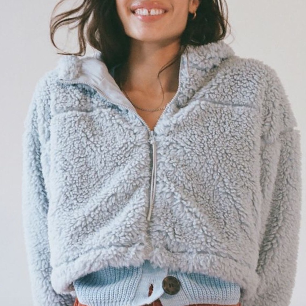 UO blue cropped teddy coat - Picture 3 of 9